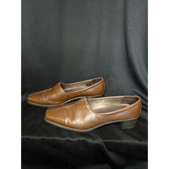 Ecco Womens Leather Slip On Low Heels Brown Loafers Size EU 40 US 9-9.5 - Picture 4 of 5
